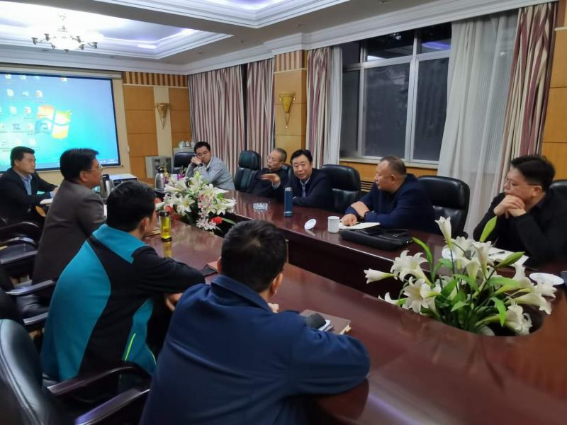 市高新區黨工委書記羅岩濤一行來公司調研